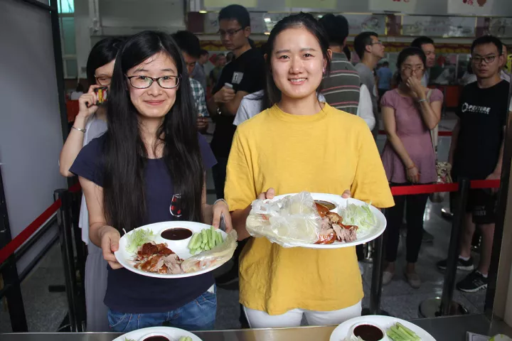 美食佳節，華麗綻放 ——天津鐵三院健力源餐廳舉辦美食節活動(dòng)